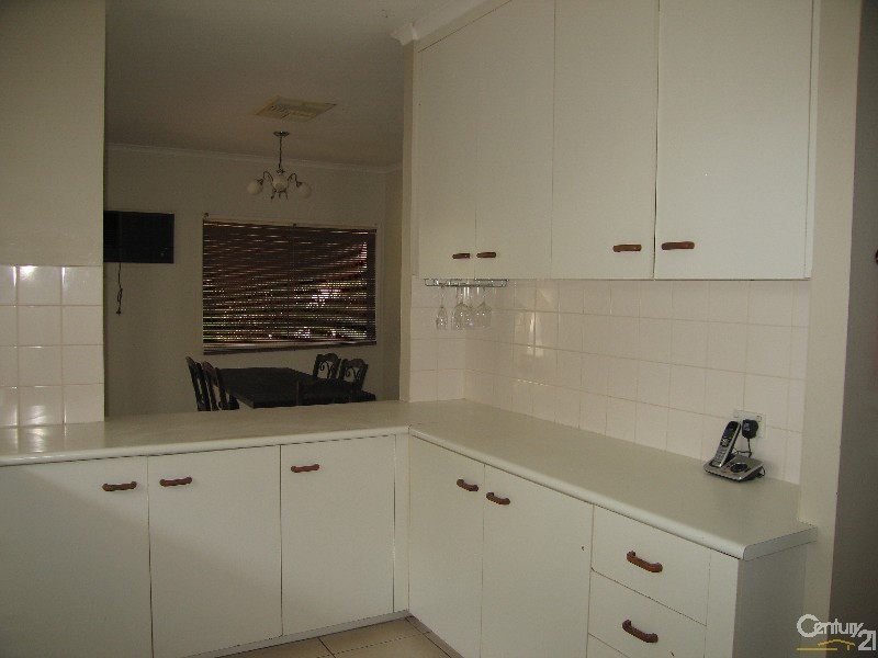 43 Campbell Street, Emerald QLD 4720
