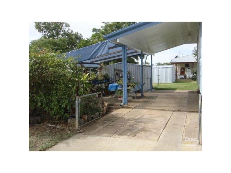 6 Box Street, Blackwater QLD 4717