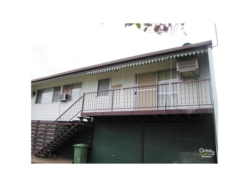 8  Bredhauer Street, Blackwater QLD 4717