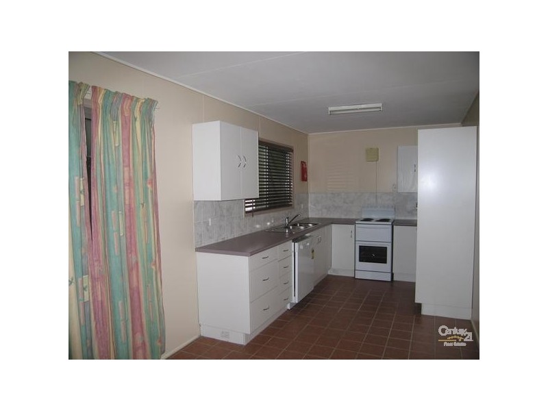 8  Bredhauer Street, Blackwater QLD 4717