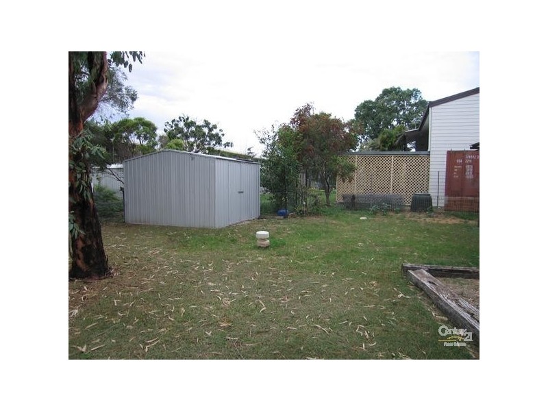 8  Bredhauer Street, Blackwater QLD 4717