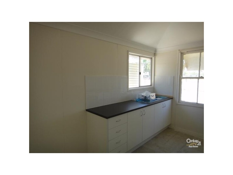 4 Dunning Street, Alpha QLD 4724