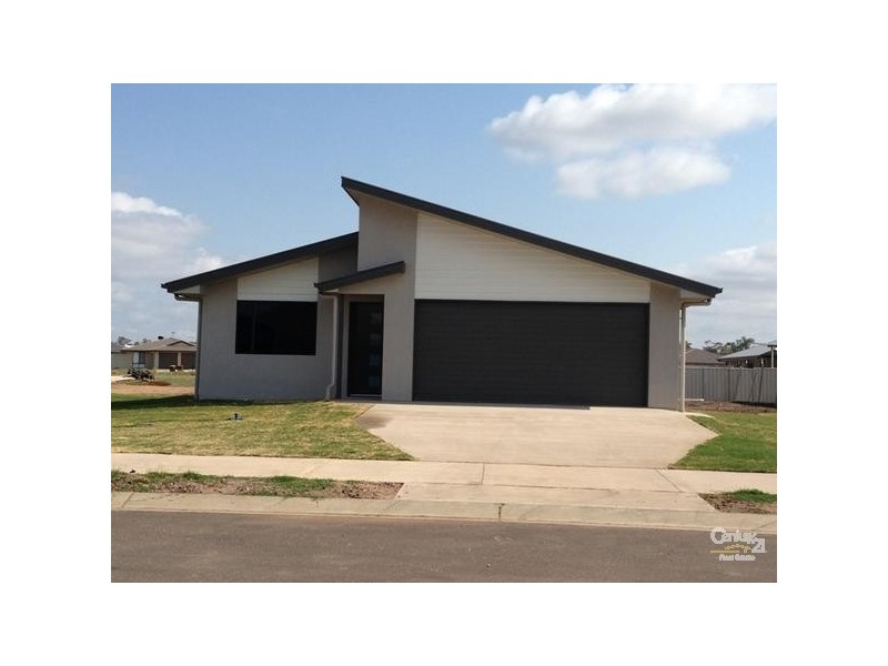 12 Kassidy Drive, Emerald QLD 4720