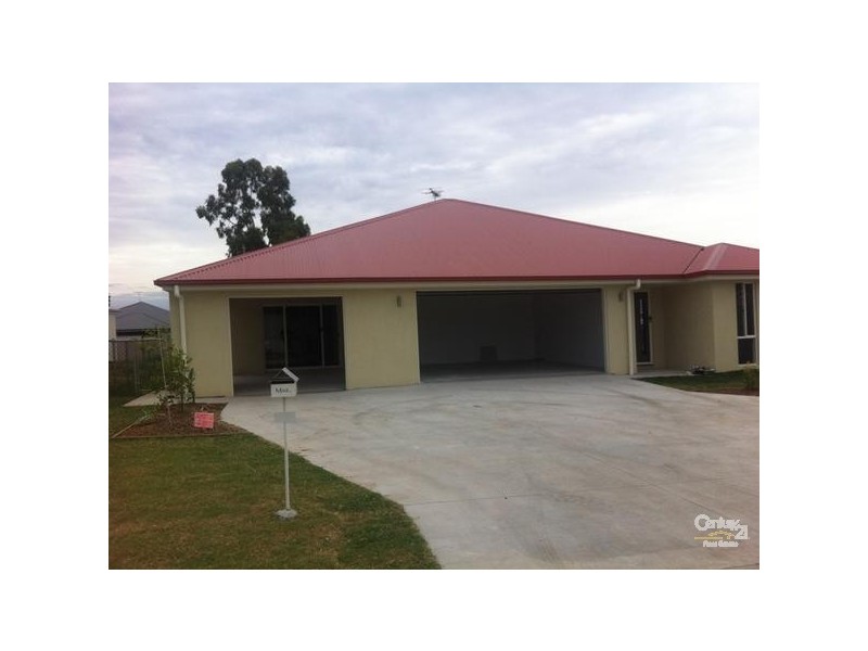 1/22 Scotts Peak Dr, Capella QLD 4723