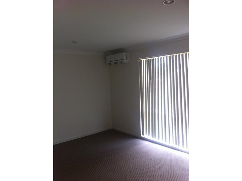 1/22 Scotts Peak Dr, Capella QLD 4723