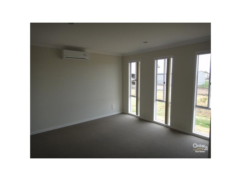 21 Burn Street, Capella QLD 4723