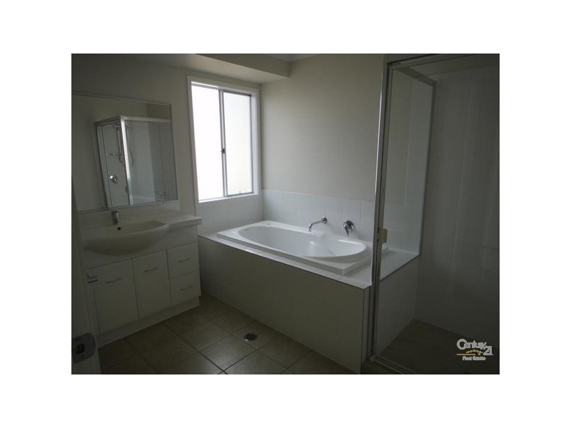 21 Burn Street, Capella QLD 4723