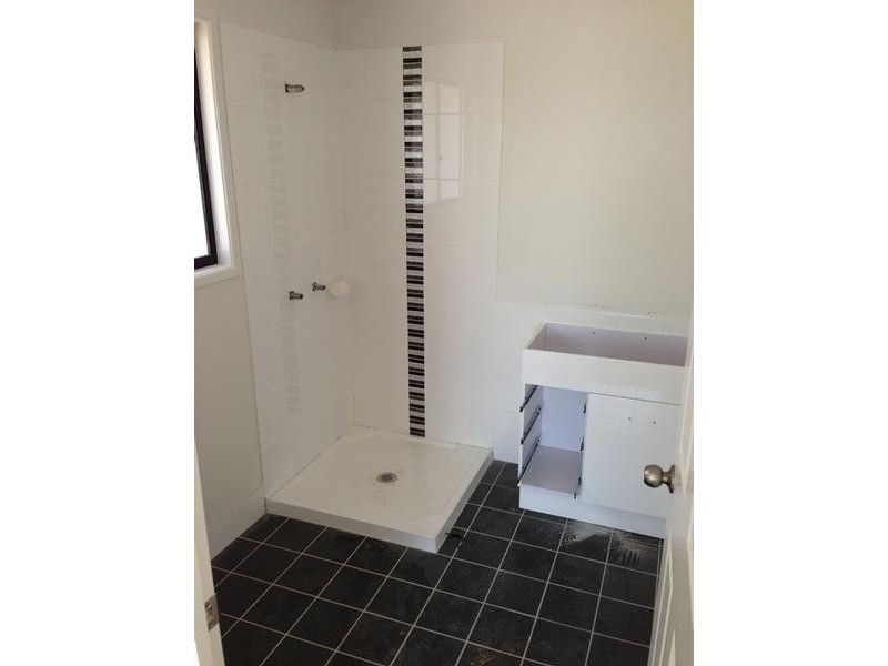 2/15 Singleton Street, Emerald QLD 4720