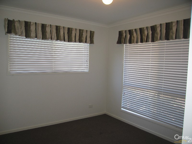 15 Egan Street, Emerald QLD 4720