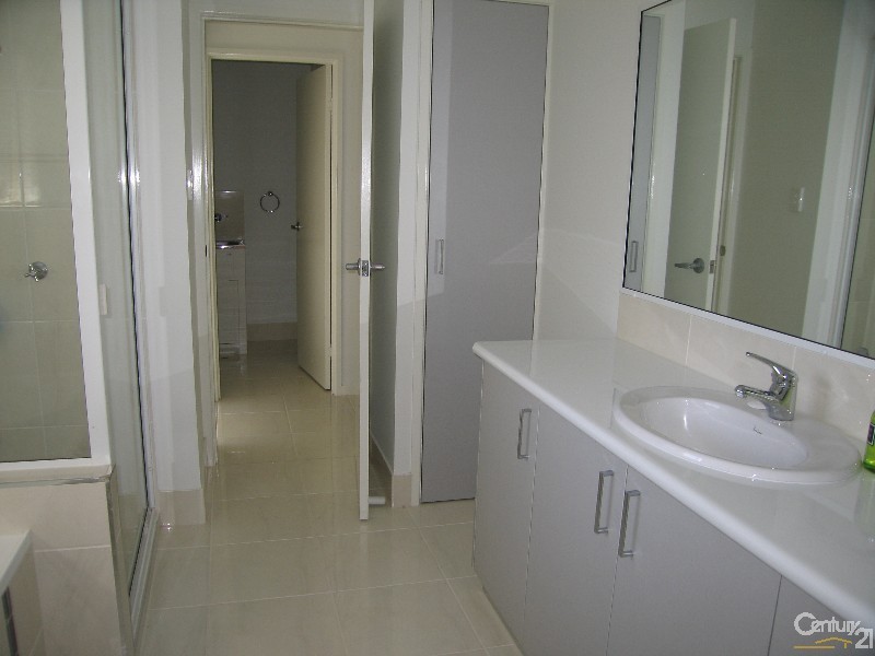 15 Egan Street, Emerald QLD 4720