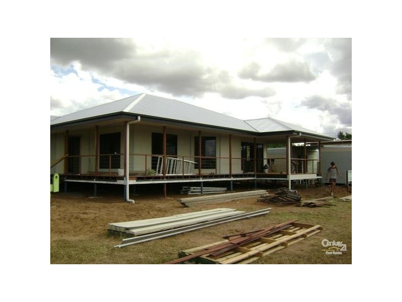 32 Pandanus Street, Blackwater QLD 4717