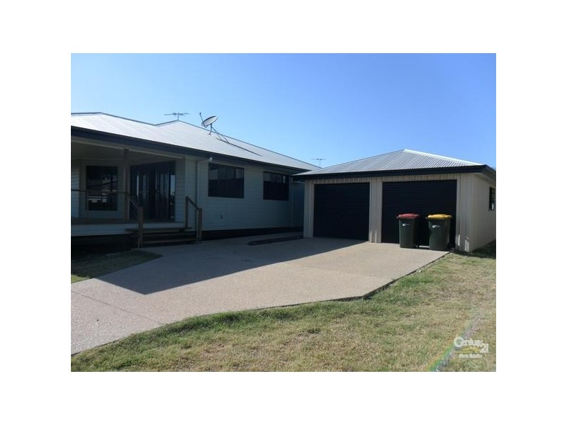 32 Pandanus Street, Blackwater QLD 4717