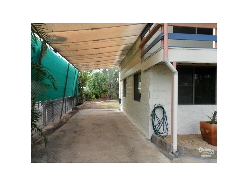 65 Arthur Street, Blackwater QLD 4717