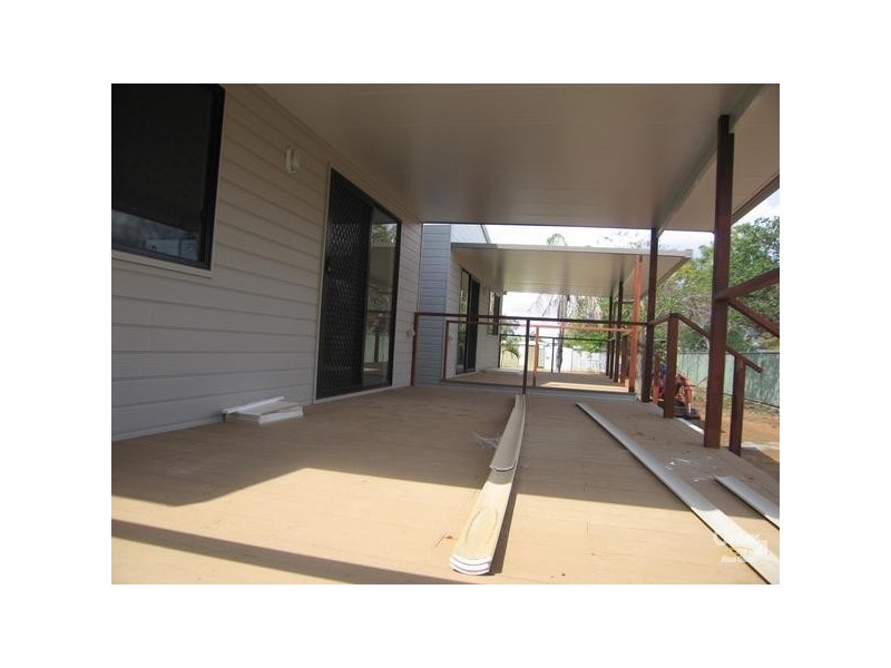 65b Stower Street, Blackwater QLD 4717