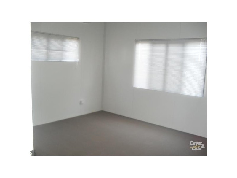 33 Manna Street, Blackwater QLD 4717