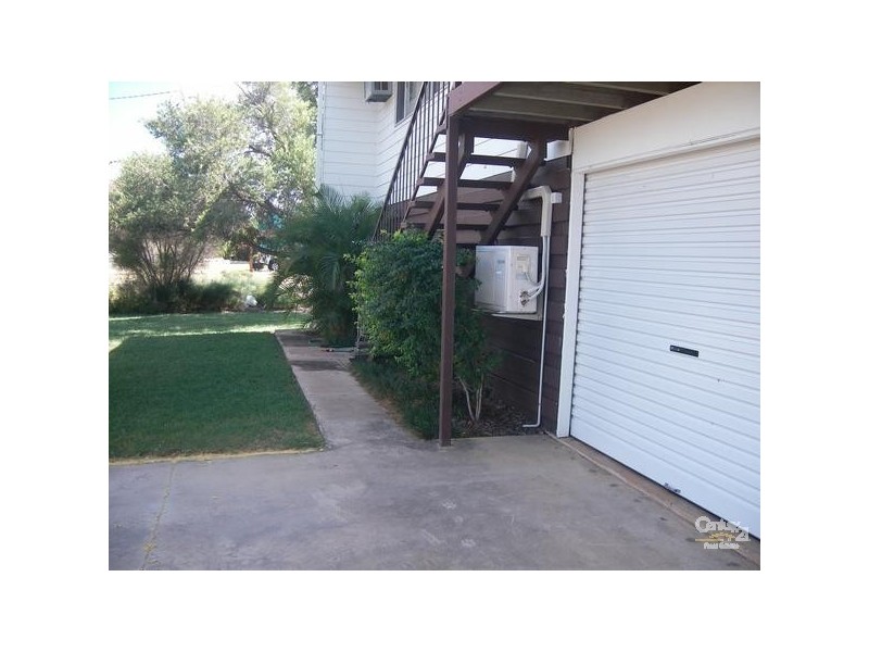 62 Stower Street, Blackwater QLD 4717