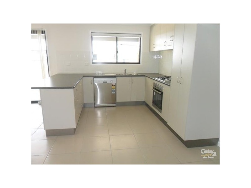 2/16 Bauman Way, Blackwater QLD 4717