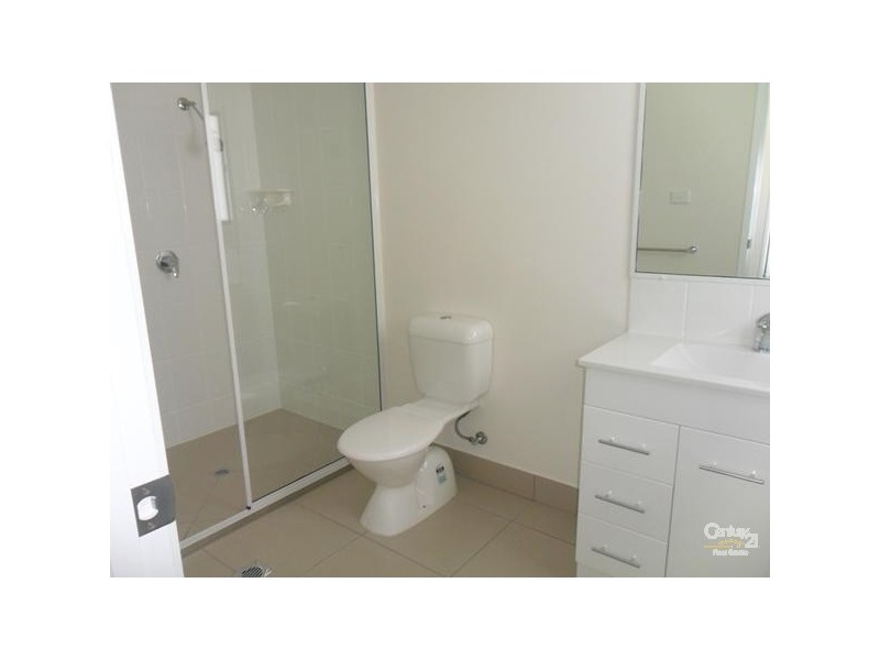 2/16 Bauman Way, Blackwater QLD 4717