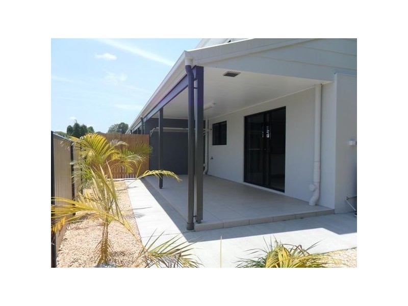 2/16 Bauman Way, Blackwater QLD 4717