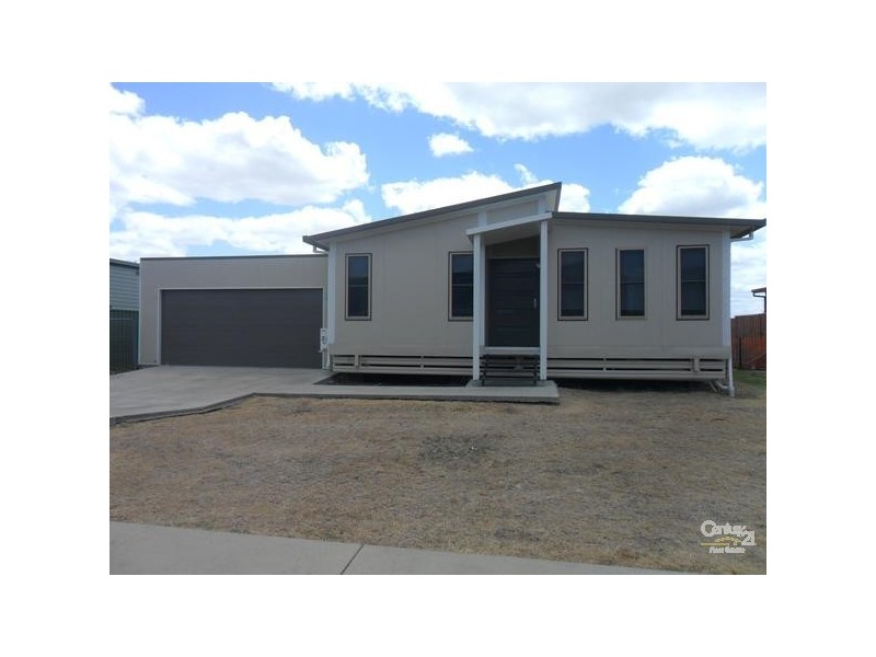 4 Deacon Street, Blackwater QLD 4717