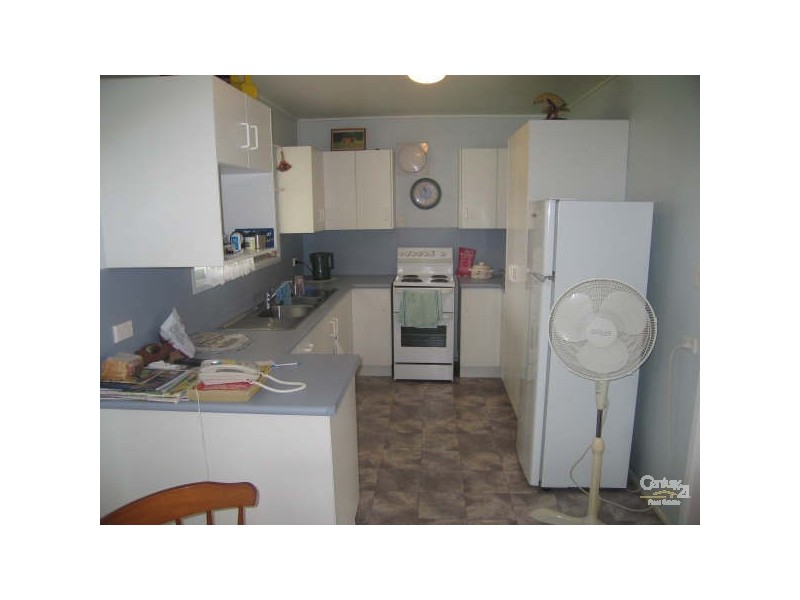 60 Stower Street, Blackwater QLD 4717