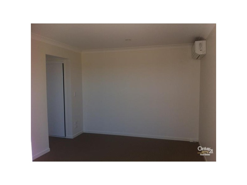 11 Scotts Peak Drive, Capella QLD 4723