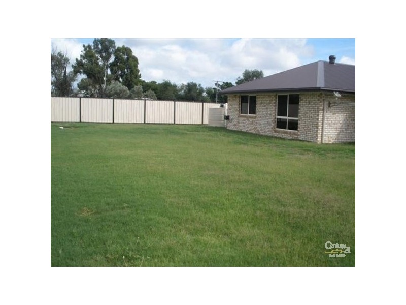 45 Hibiscus Street, Blackwater QLD 4717