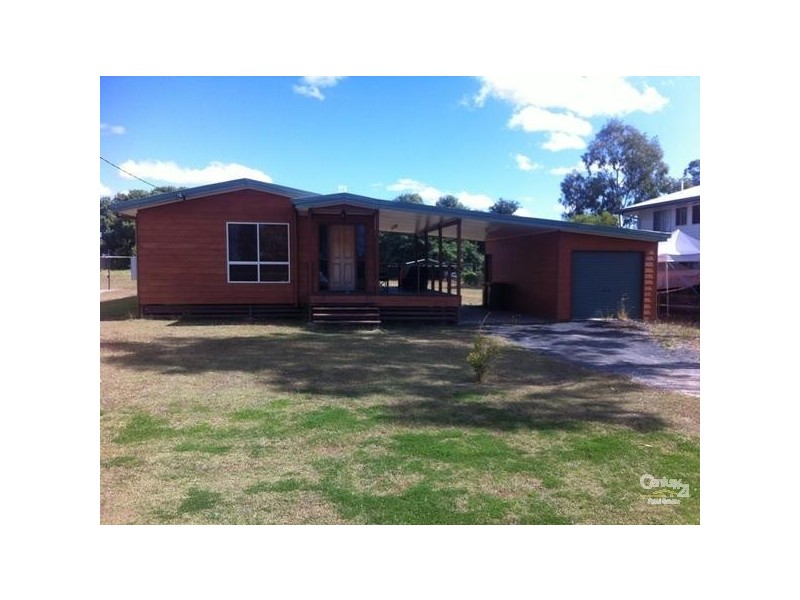 6 Bailey Street, Capella QLD 4723