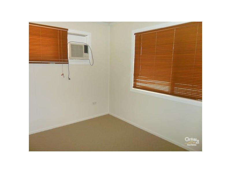 1 & 2 /17 Cedar Street, Blackwater QLD 4717