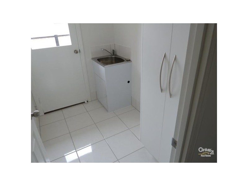 1/16 Pandanus Street, Blackwater QLD 4717