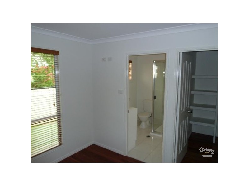 1/16 Pandanus Street, Blackwater QLD 4717