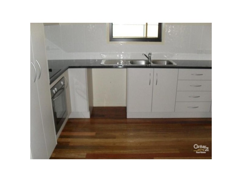 2 Bredhauer, Blackwater QLD 4717