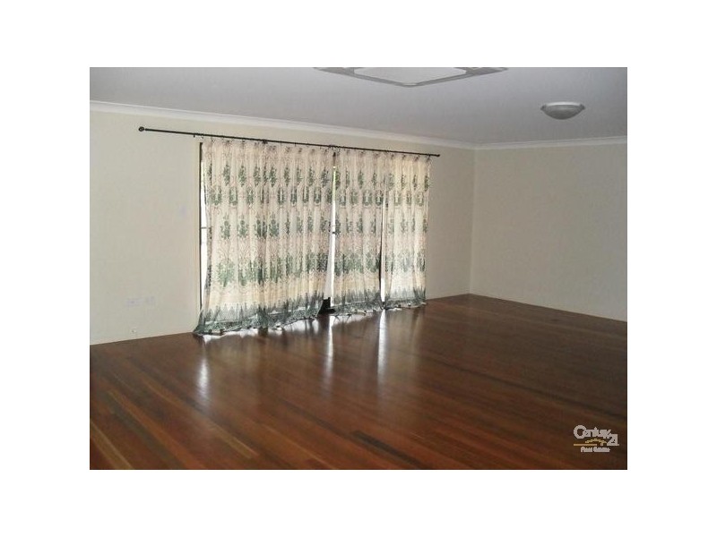 2 Bredhauer, Blackwater QLD 4717