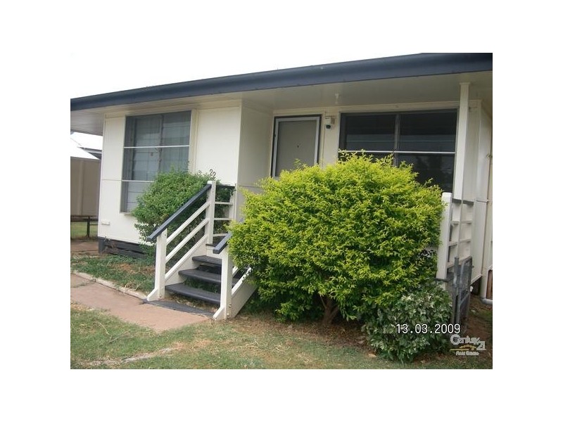 22 Long Street, Blackwater QLD 4717