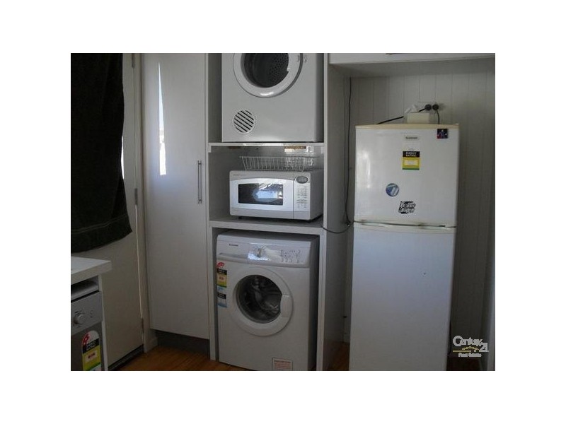 11a Summer Red Court, Blackwater QLD 4717