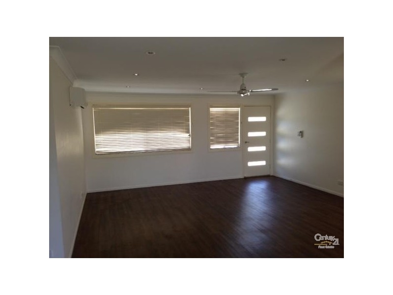 2/8 Pressler Road, Emerald QLD 4720