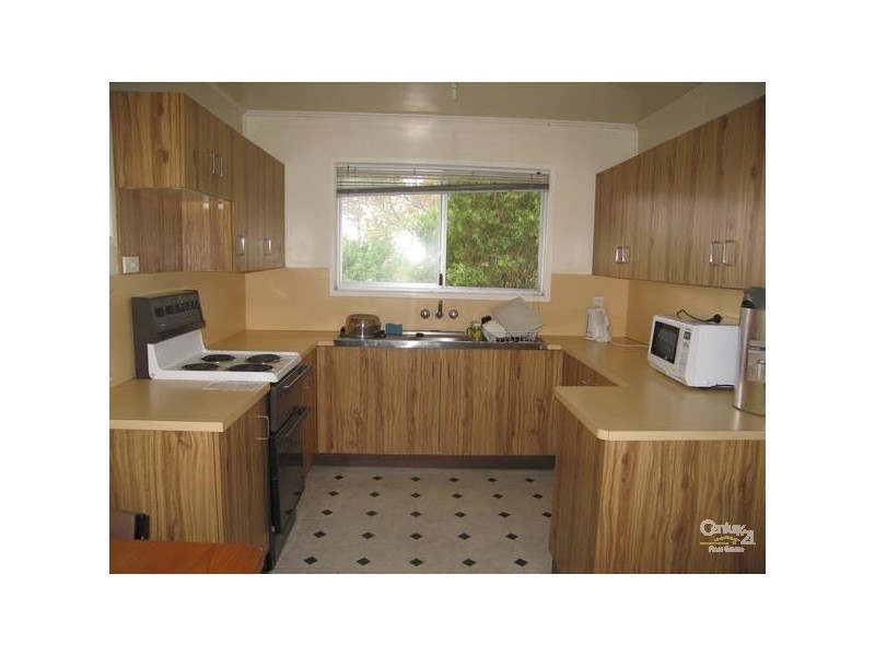 34 Bendee Crescent, Blackwater QLD 4717