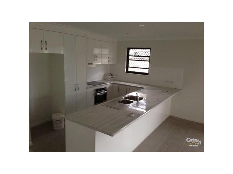 2/15 Whitney Street, Emerald QLD 4720