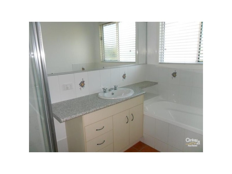 16 Seeman Street, Blackwater QLD 4717