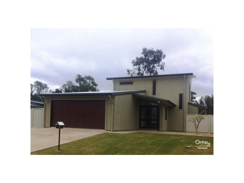 49 Newman Drive, Emerald QLD 4720