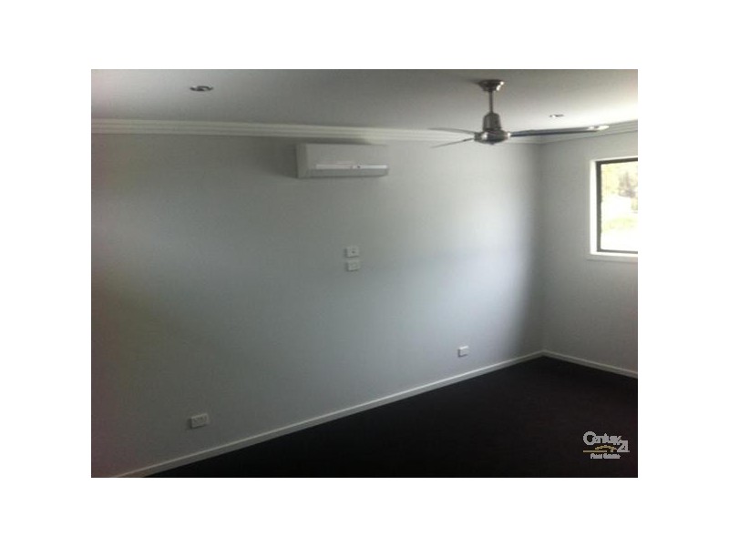 49 Newman Drive, Emerald QLD 4720