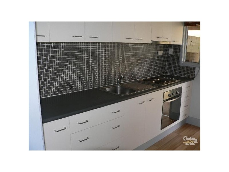 3/45 Opal, Emerald QLD 4720