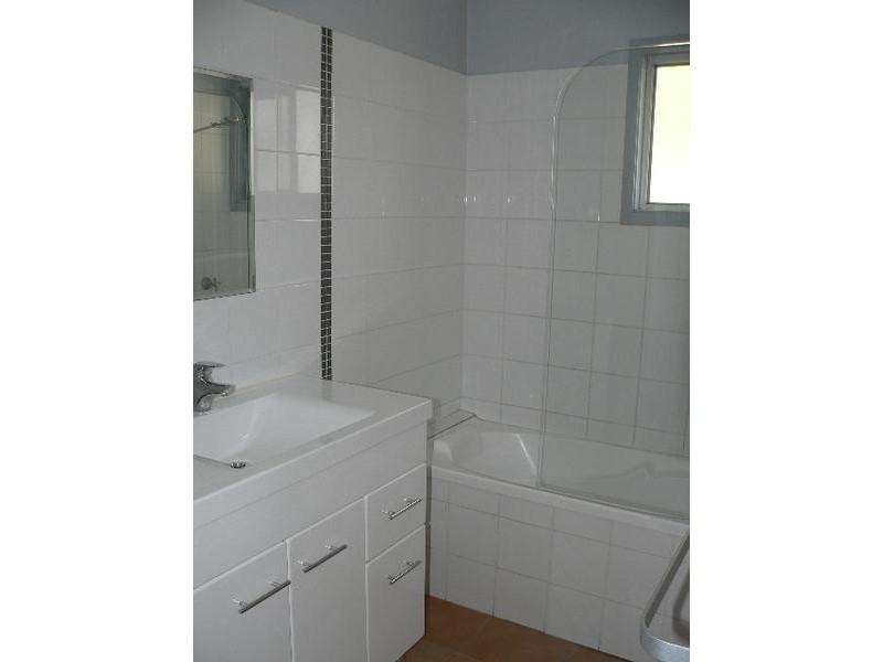 3/45 Opal, Emerald QLD 4720