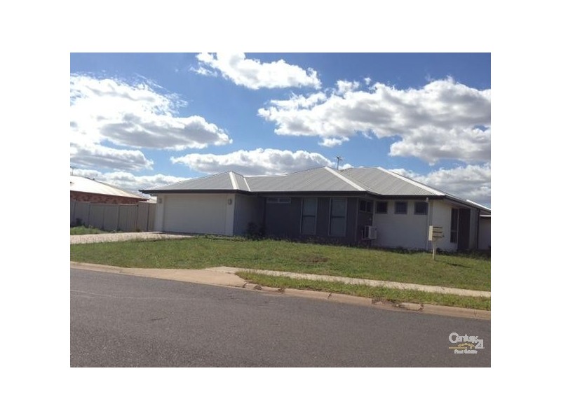 2/12 Eagle Street, Emerald QLD 4720