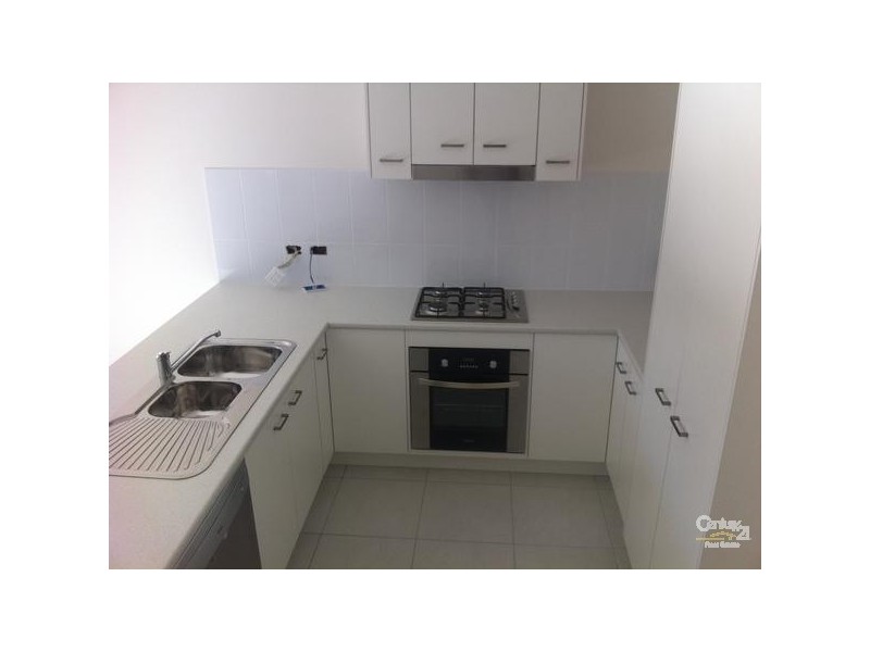 2/12 Eagle Street, Emerald QLD 4720