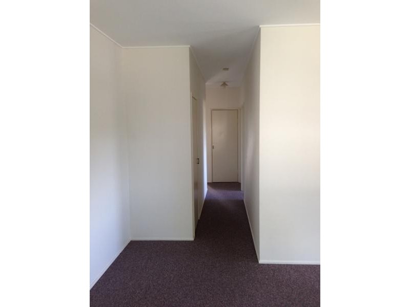 6 Mellish Crescent, Emerald QLD 4720