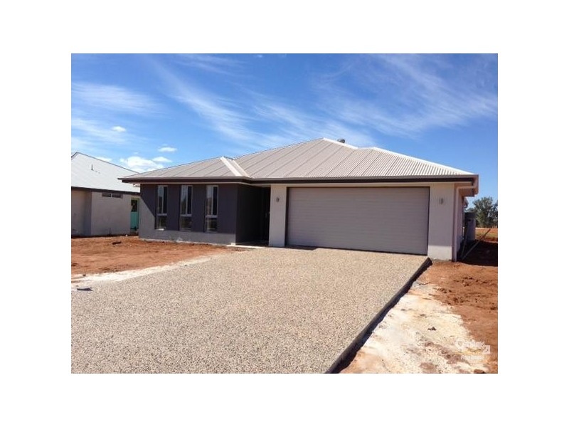 17 Maranda Street, Emerald QLD 4720