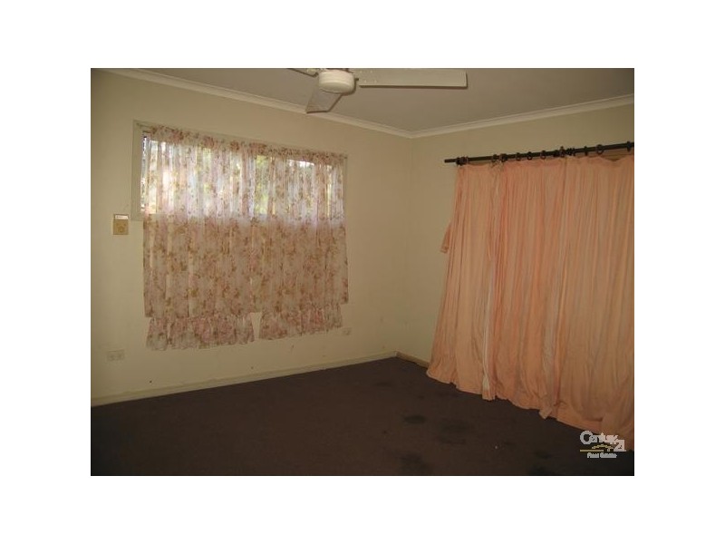 7 Glenlena Ave, Rubyvale QLD 4702