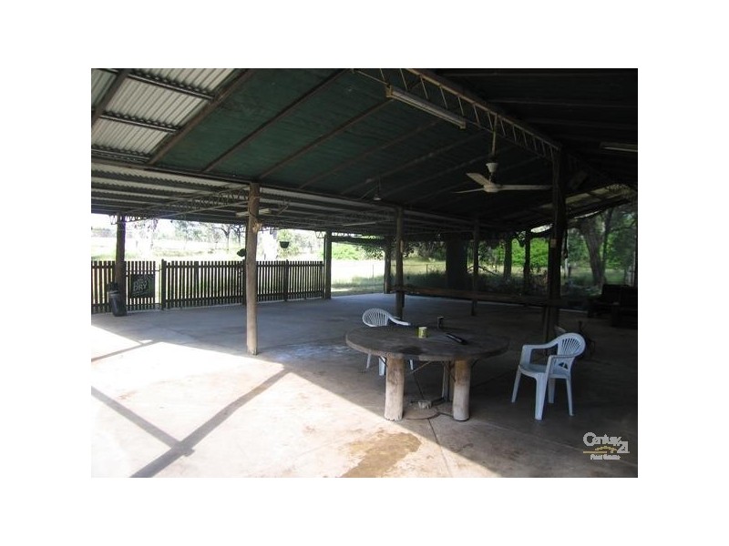 7 Glenlena Ave, Rubyvale QLD 4702