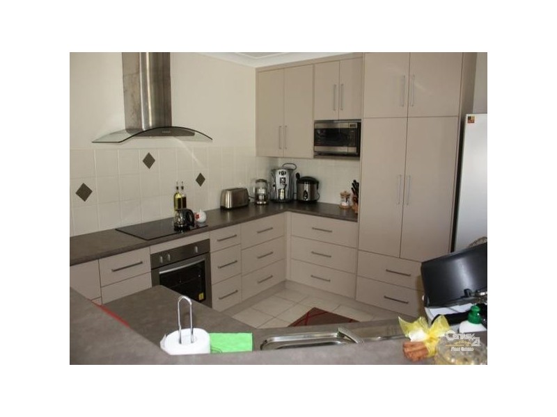 1/30 Haswell Street, Emerald QLD 4720